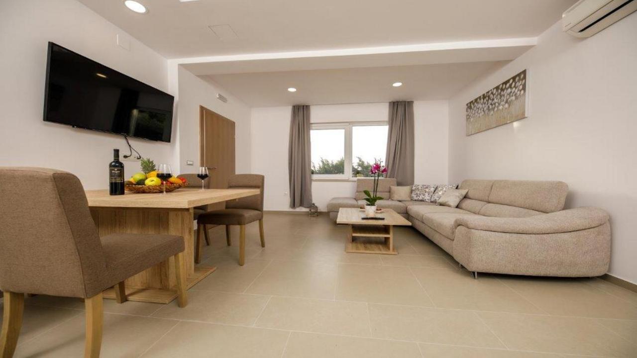Apartments Mi&Ni Cavtat Bagian luar foto