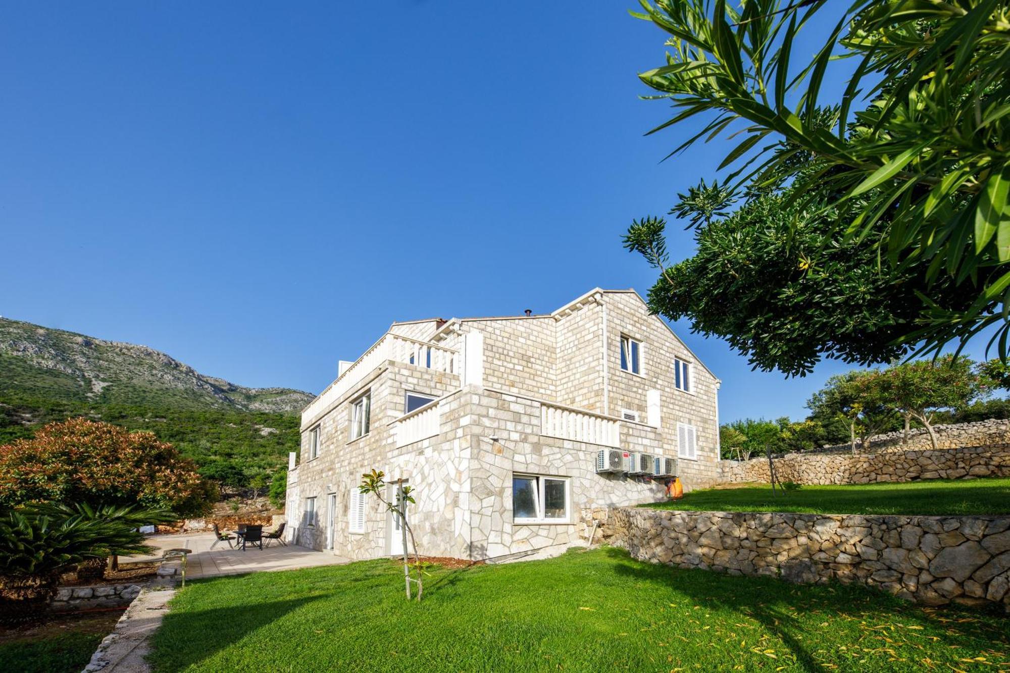 Apartments Mi&Ni Cavtat Bagian luar foto